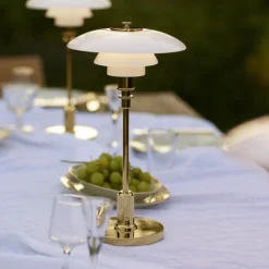 Louis Poulsen PH 2/1 Portable bordlampe