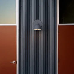 Louis Poulsen Toldbod utendørs vegglampe 22