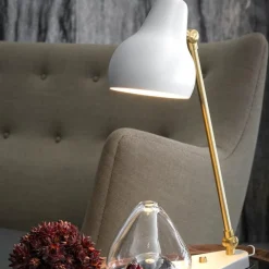 Louis Poulsen VL38 bordlampe