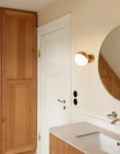 Louis Poulsen VL Studio Vegglampe Messing u/ledning - Messing