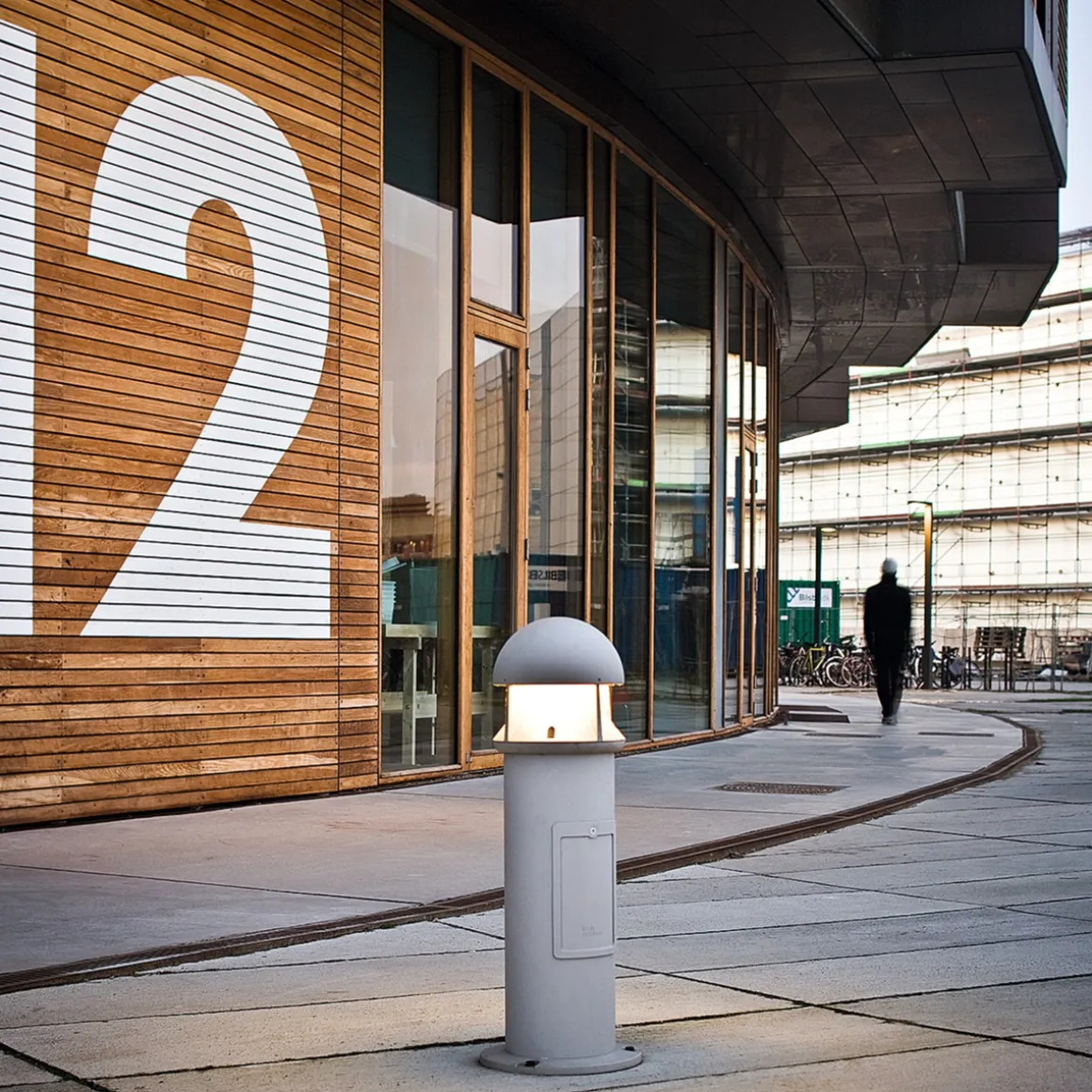 Louis Poulsen Waterfront Pullert m/Fotplate