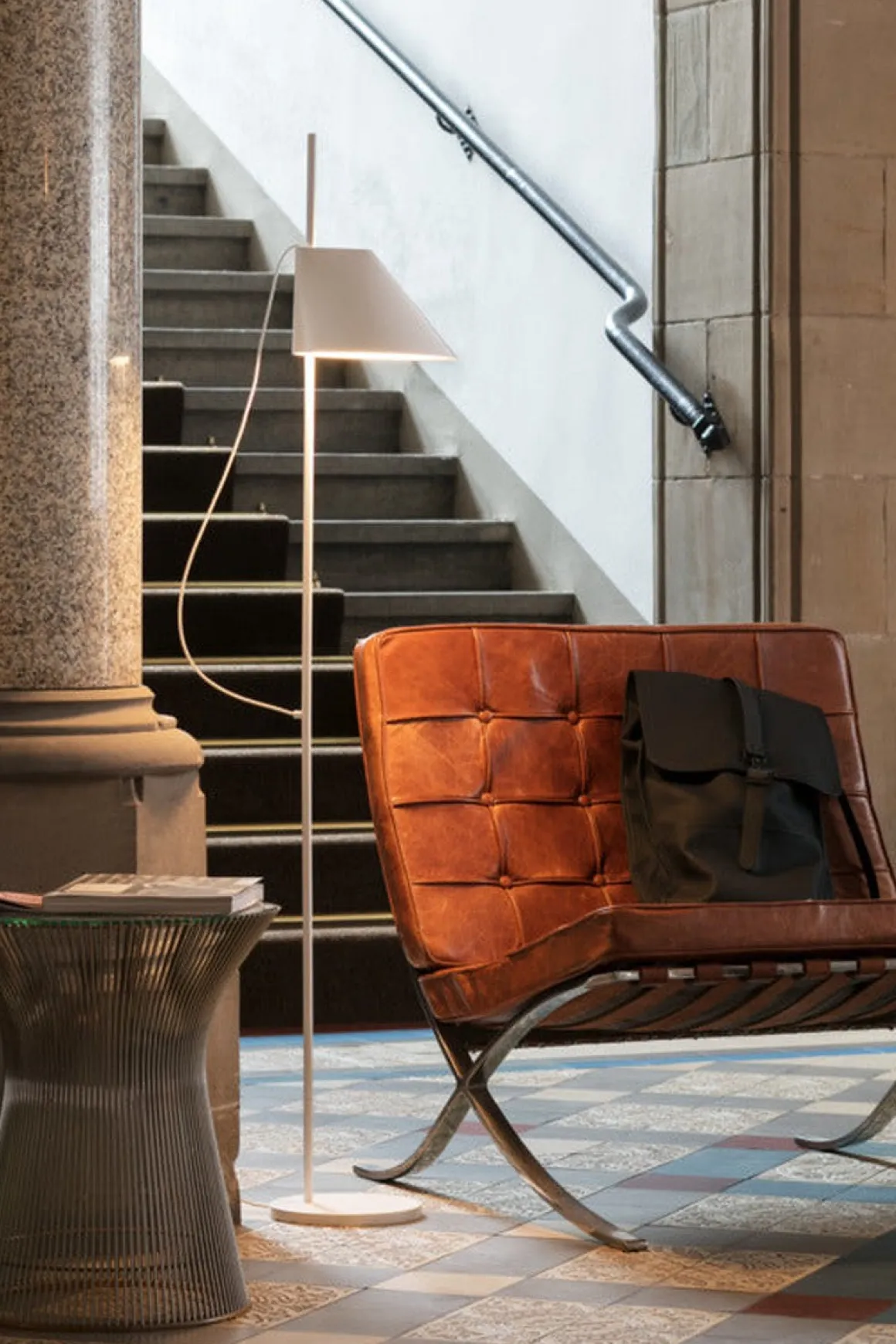 Louis Poulsen Yuh Gulvlampe