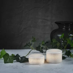 Marble hvit bordlampe batteridrevet m/timer - Large