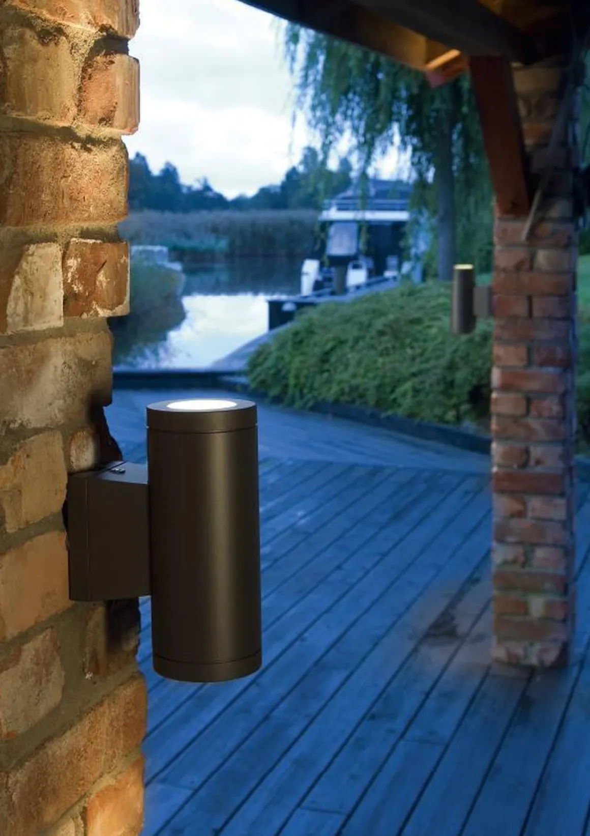 Metro utelampe 2x4,5W LED 2700K