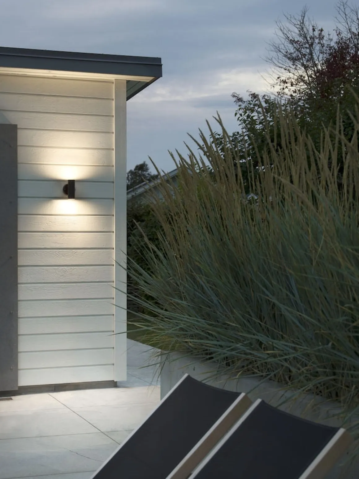 Modena vegglampe opp/ned utendørs 2x4W 3000K IP44 - Svart