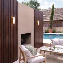 Montreal oval vegglampe utendørs IP44