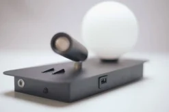 Mooni vegglampe USB - Svart