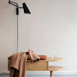 Noa vegglampe lang - Svart