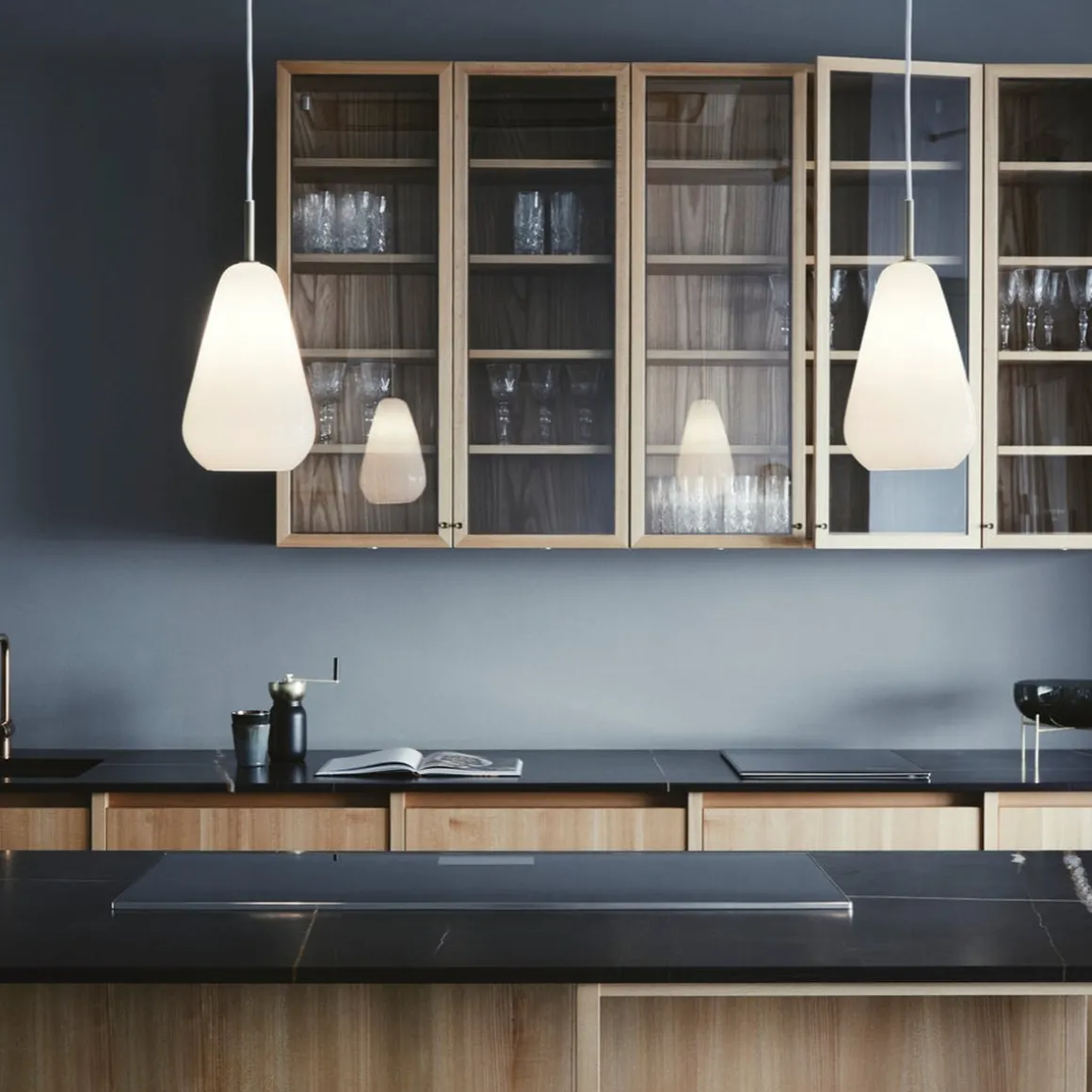 Nuura Anoli 1 medium Opal