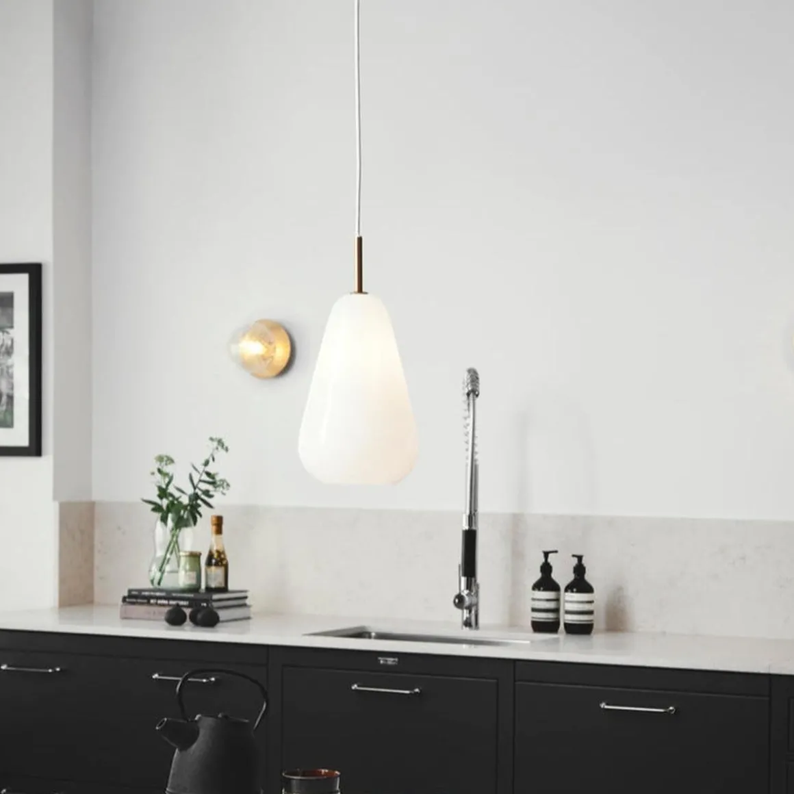 Nuura Anoli 1 medium Opal