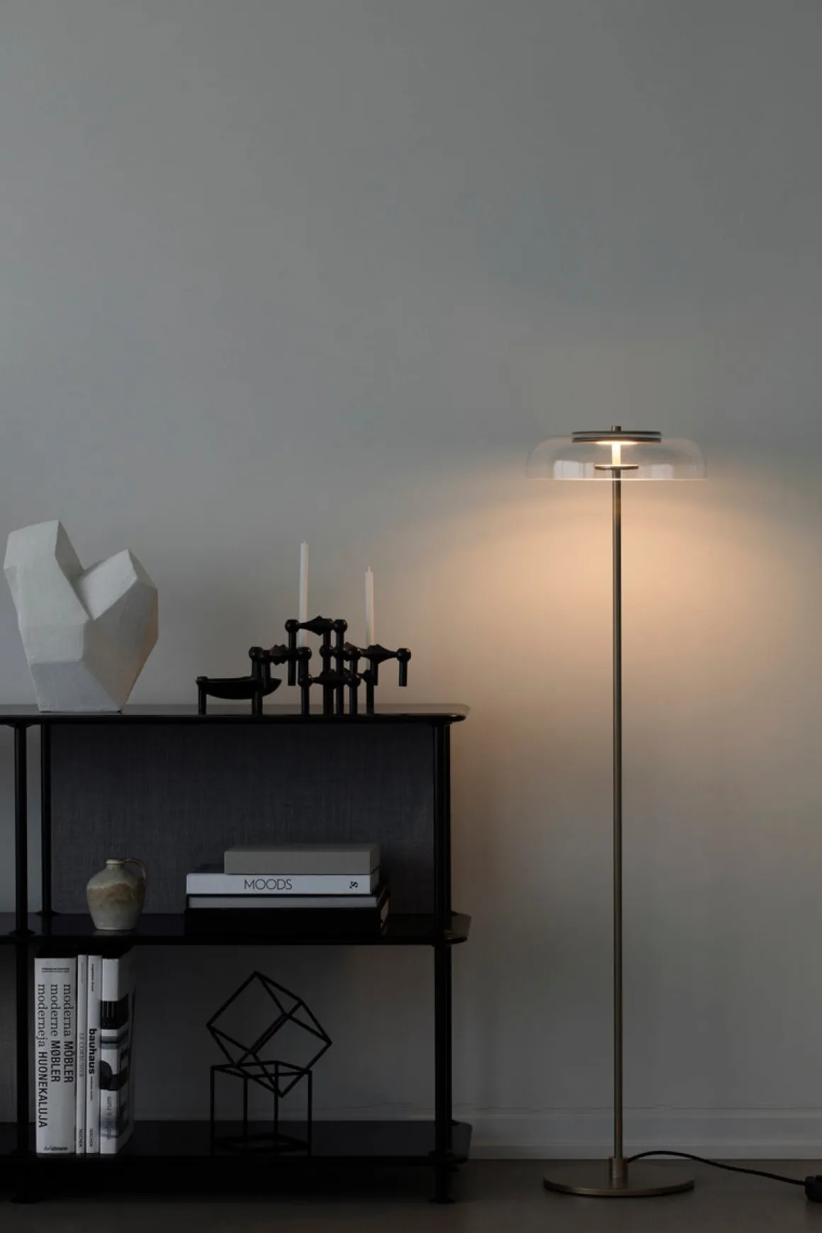 Nuura Blossi gulvlampe Nordic Gold