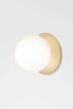 Nuura Liila 1 vegglampe/taklampe - small - nordic gold / opal