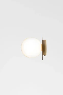 Nuura Liila 1 vegglampe/taklampe - medium - nordic gold / opal
