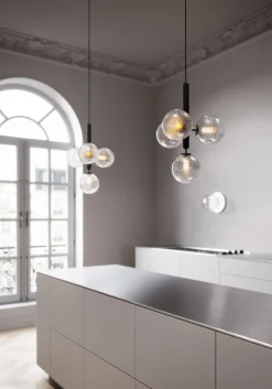 Nuura Liila 1 vegglampe/taklampe - large - light silver/opal