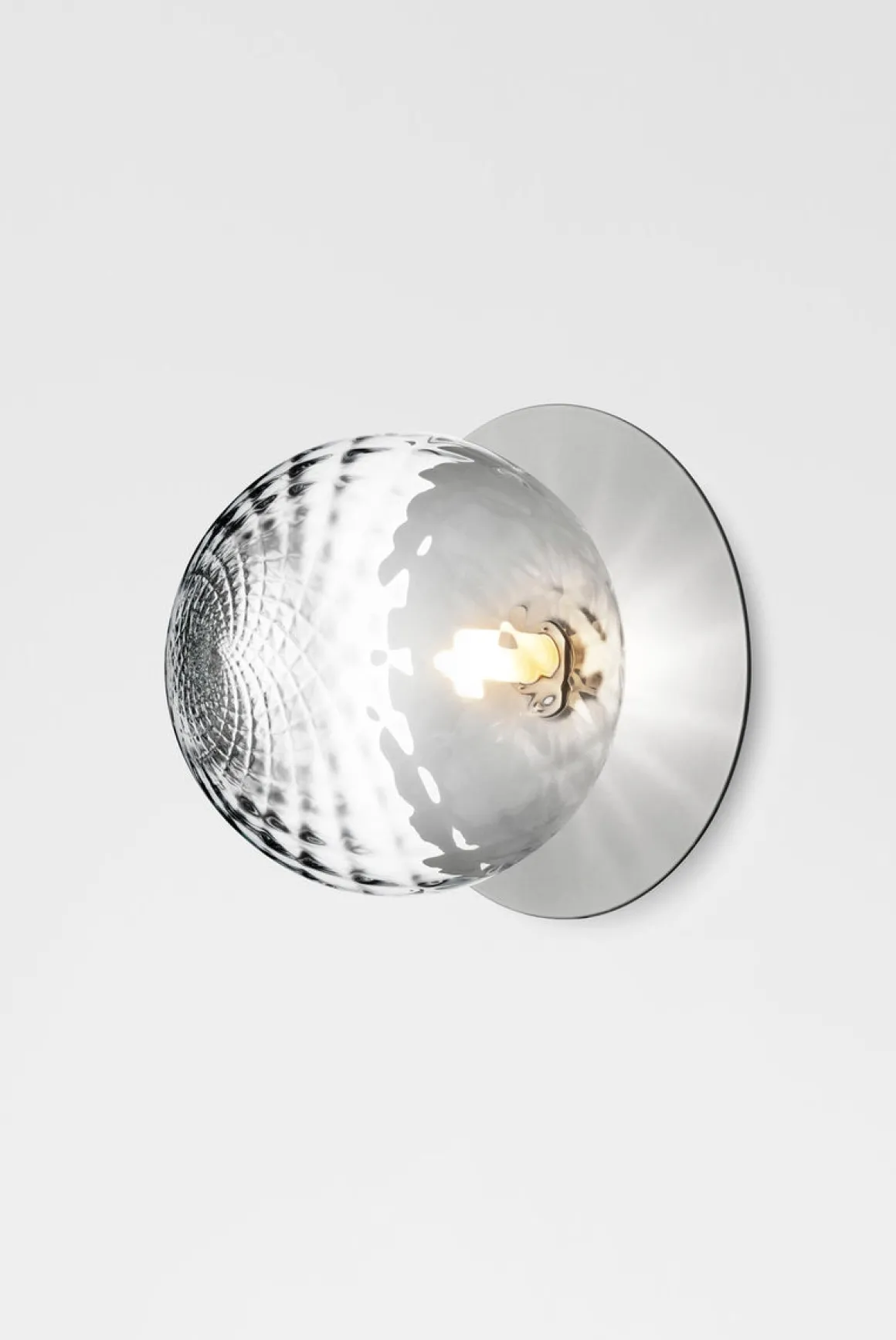 Nuura Liila 1 vegglampe/taklampe - large - light silver/optic glass