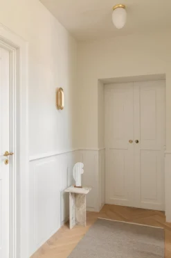 Nuura Sasi Small vegglampe - Messing