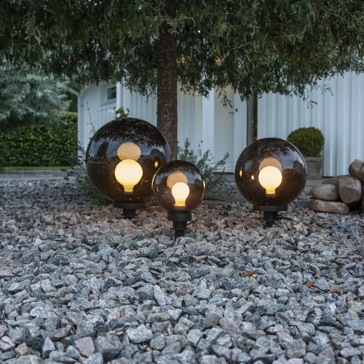 Orby dekorativ hagelampe 20 cm - Svart/Røykfarget