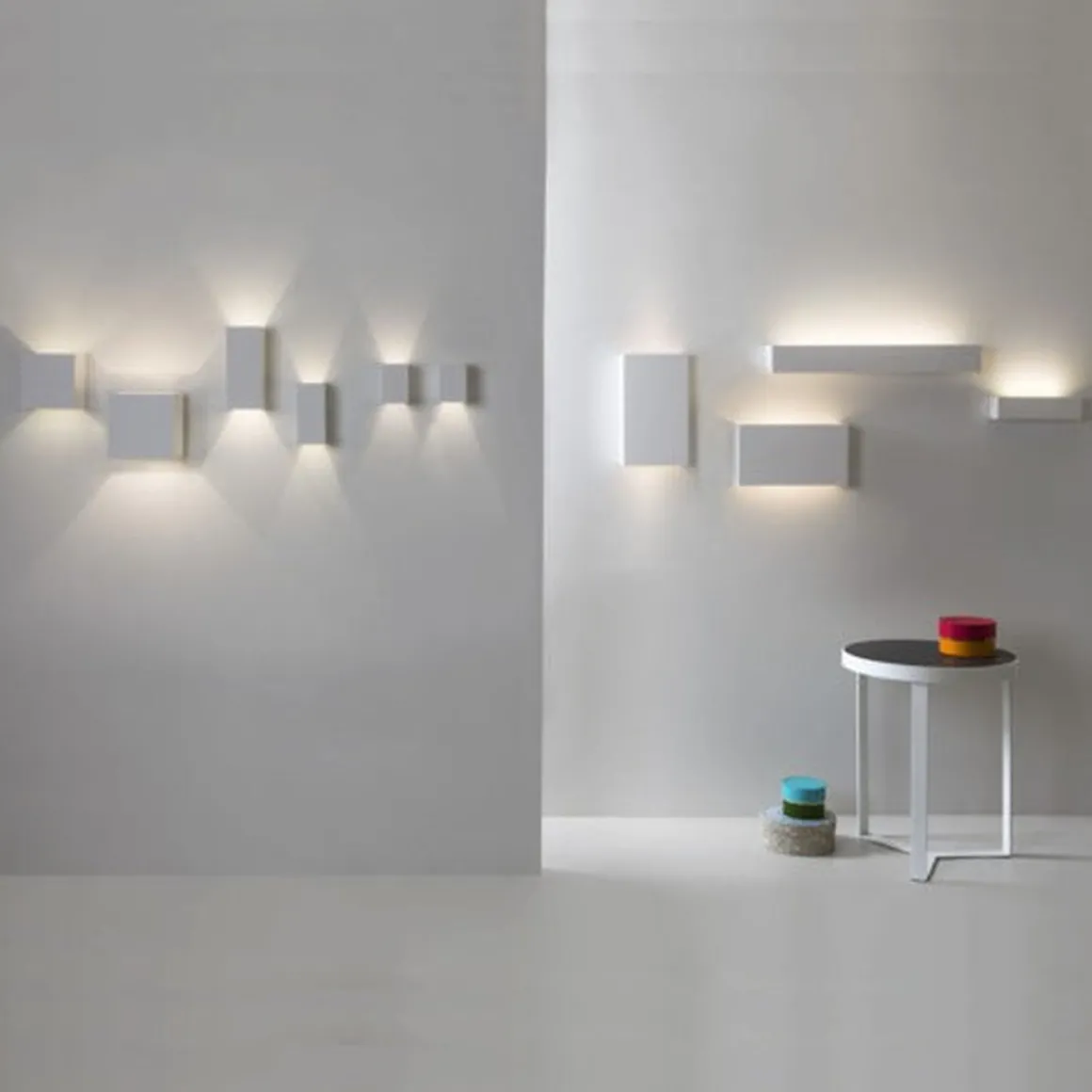 Pella 325 vegglampe opp/ned IP20 E27 - Hvit