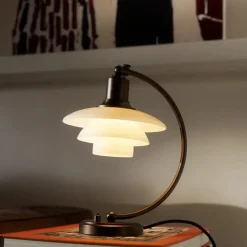 PH 2/2 Luna aged brass opal bordlampe