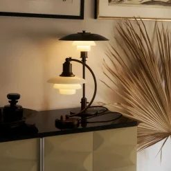 PH 2/2 Luna aged brass opal bordlampe