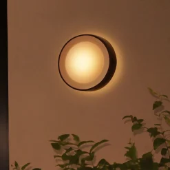 Philips Hue Daylo vegglampe utendørs white and color ambiance