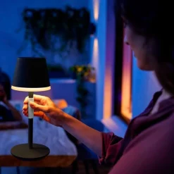 Philips Hue Go bærbar bordlampe oppladbar
