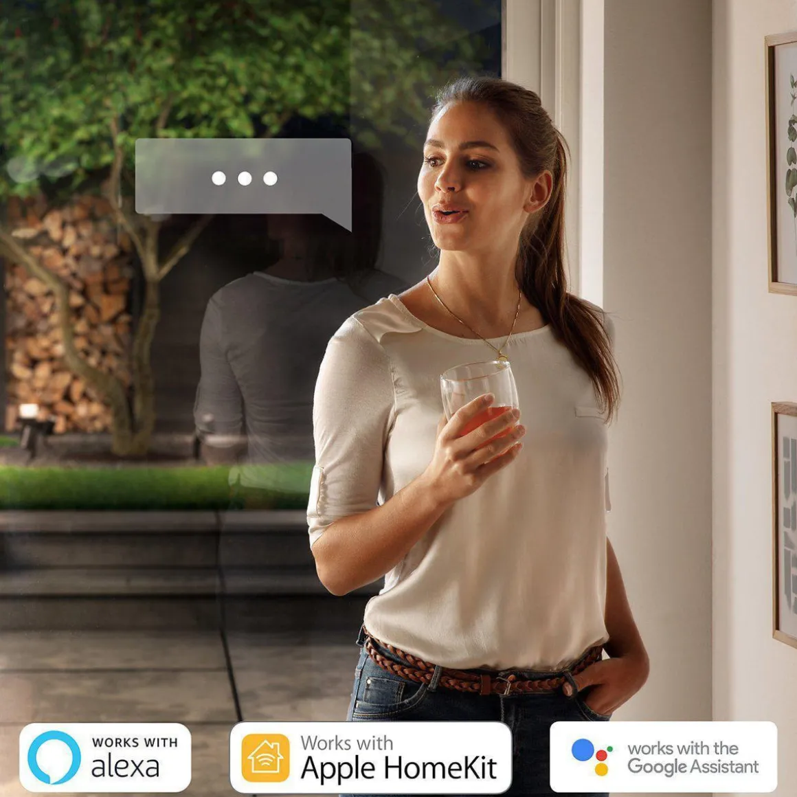 Philips Hue Nyro vegglampe utendørs white and color ambiance - Svart