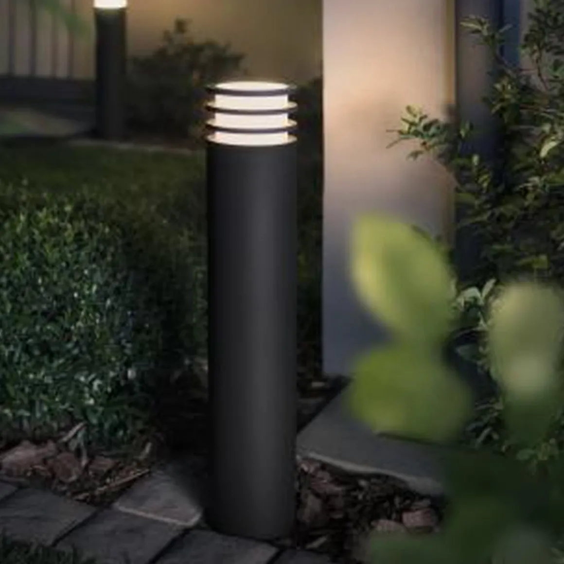 Philips Hue Outdoor Lucca pullert, antrasitt
