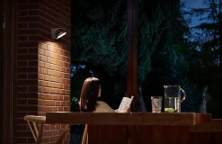 Philips Mimosa vegglampe utendørs 7W 2700K IP44 - Antrasitt