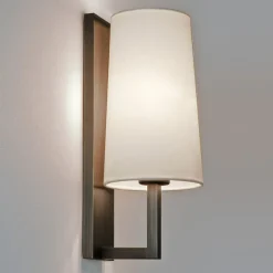 Riva 350 vegglampe med stoffskjerm