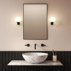 Sagara Vegglampe IP44