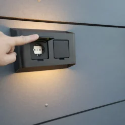 Søgne vegglampe utendørs opp/ned lys IP44 10W m/dobbel stikkontakt - Dimbar