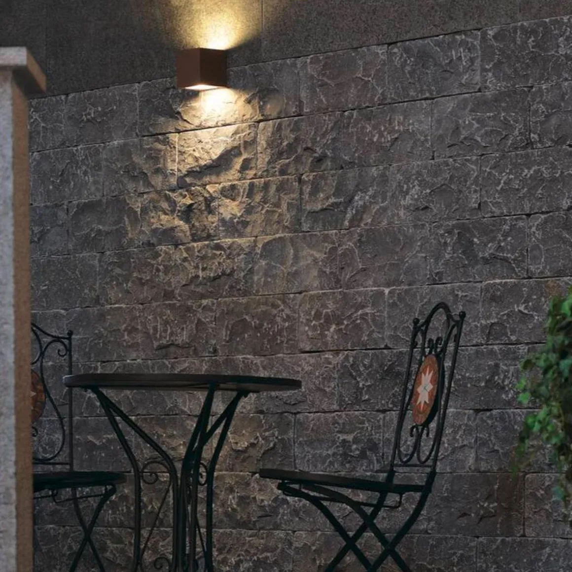 Sitra cube vegglampe utendørs opp/ned IP44