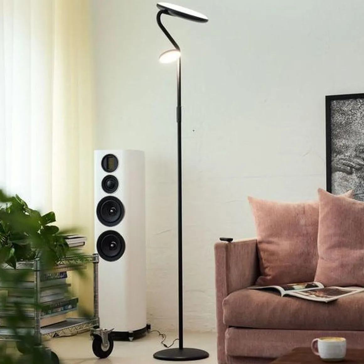 Slim uplight gulvlampe med leselys og fjernkontroll