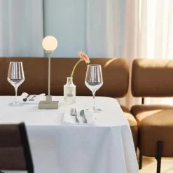 Snowball portable bordlampe