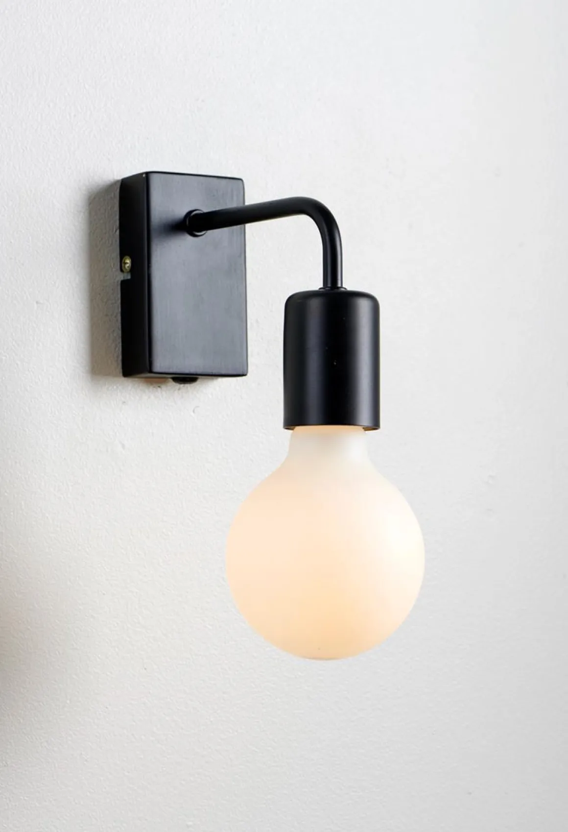 Tanum vegglampe - Svart