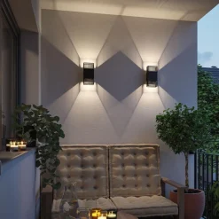 Tharin vegglampe opp/ned 2 x 3,7W 3000 Kelvin IP44