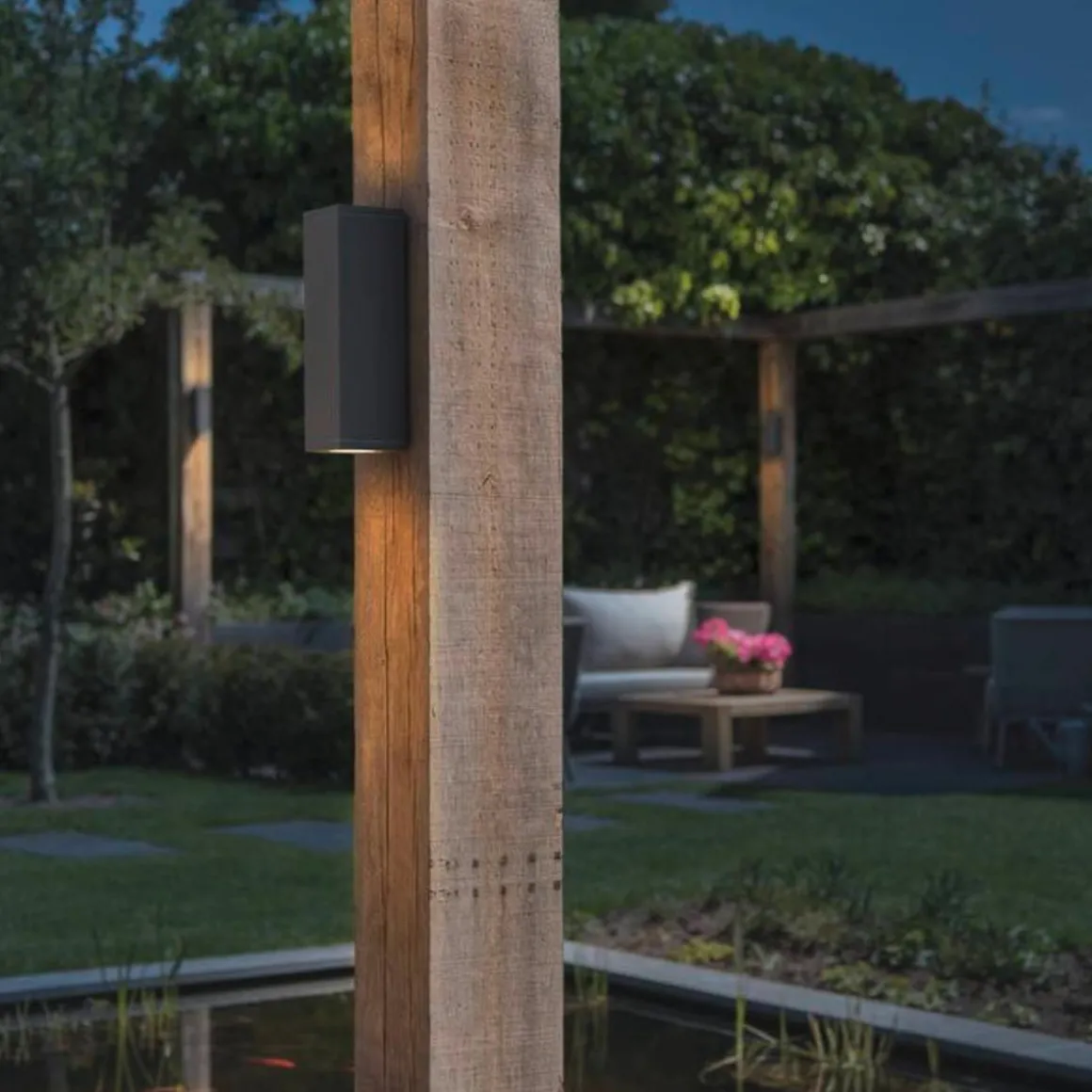 Theo vegglampe utendørs opp/ned IP44