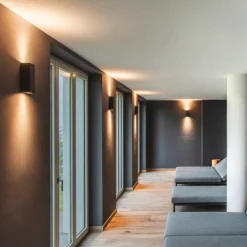 Theo vegglampe utendørs opp/ned IP44