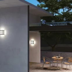 Thor vegglampe IP65 12W utendørs - Svart/Frostet glass