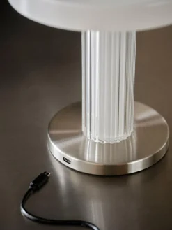 Trezzi portabel bordlampe - oppladbar