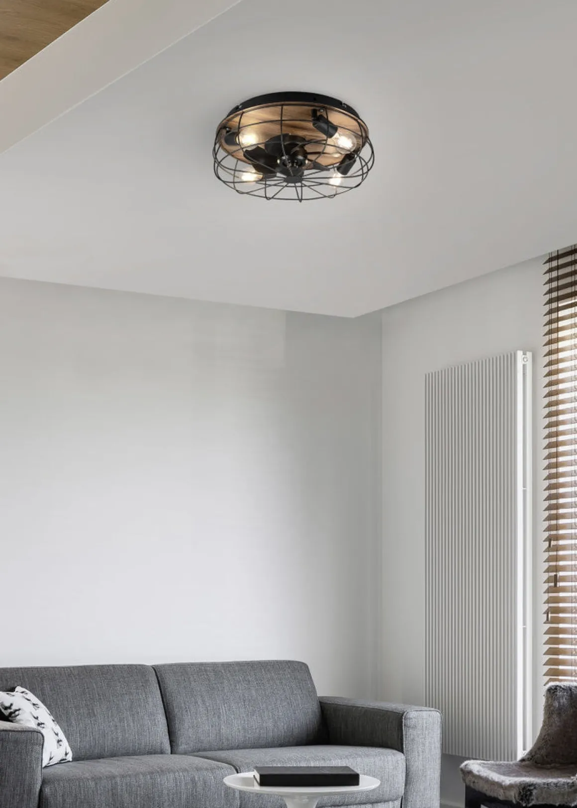 Trondheim takvifte 4 lys m/fjernkontroll - Svart/Trefarget