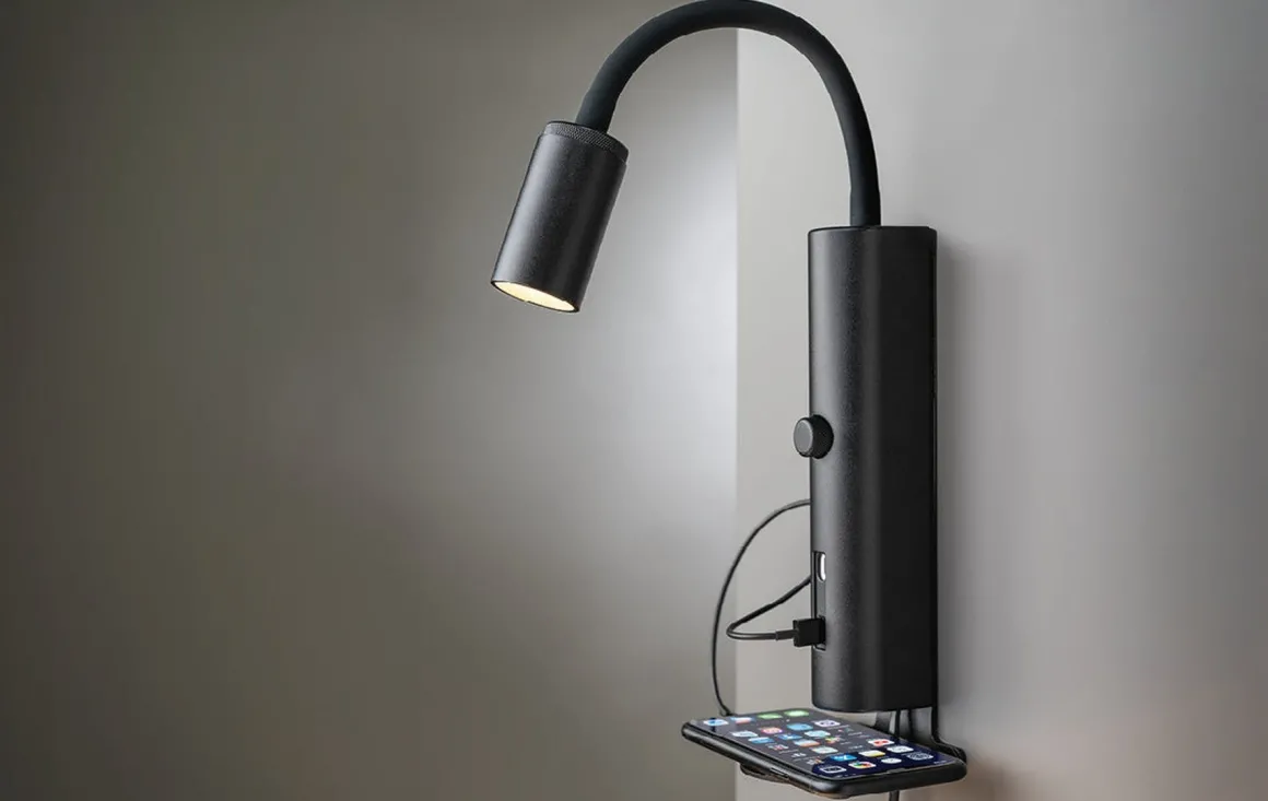 Tube vegglampe med USB 3000K dimbar