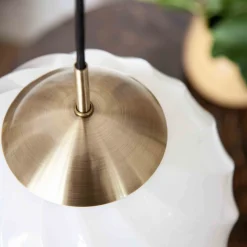 Twist Egg takpendel 25 cm - Antikk messing/Hvit