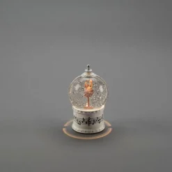 Vannfylt lykt ballerina roterende med musikk