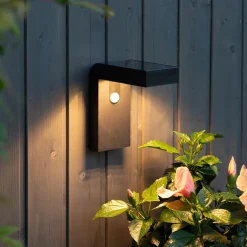 Vegglampe Solcelle med sensor - Svart