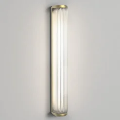 Versailles 600 vegglampe 25W IP44 3000 kelvin - Matt Gullfarget