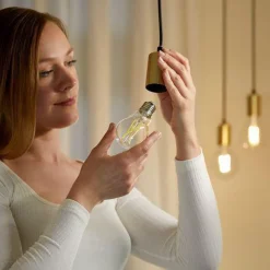 WiZ E27 Lyspære filament A60 6,7W Wifi - Justerbar fargetemperatur 2700-6500 Kelvin