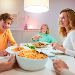 WiZ E27 Lyspære G95 11W Wifi - Justerbar fargetemperatur