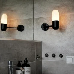 Zeta vegglampe IP44 - Svart